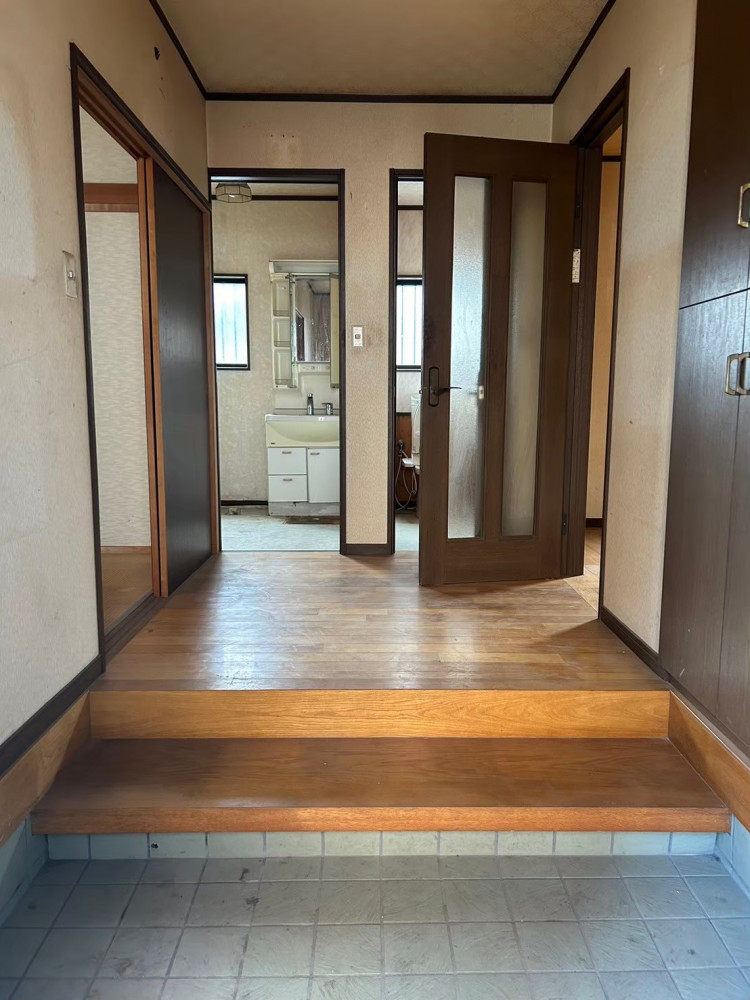 開放×シンプルー家具で彩る暮らしー