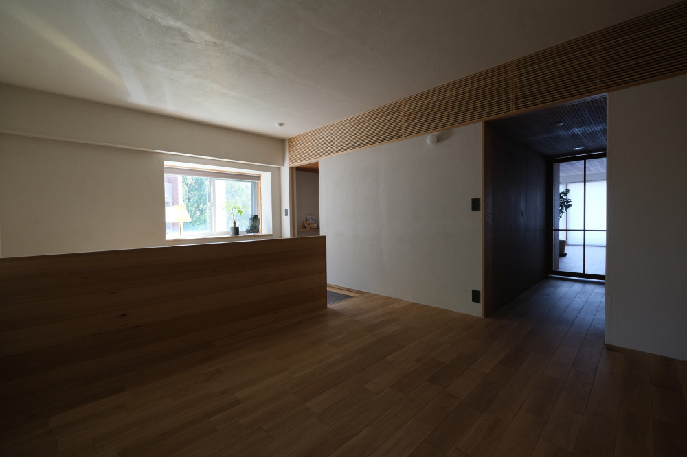 性能向上をより生かす、回遊プランで暮らしの質を高めた木のマンションリノベーション