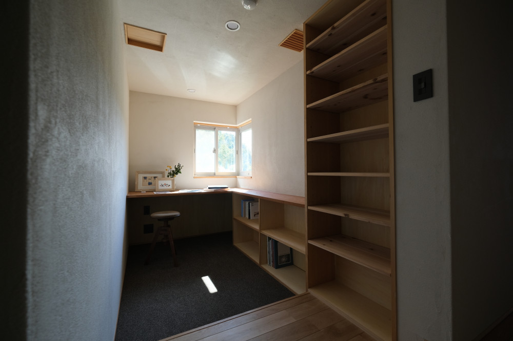 性能向上をより生かす、回遊プランで暮らしの質を高めた木のマンションリノベーション