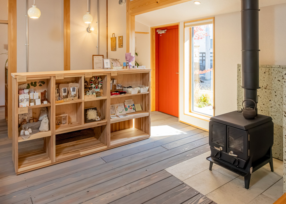 新築以上を目指した築60年の民家の改修 〜 暮らしと出逢う『はらっぱ』 〜