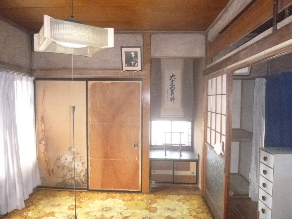 昭和をつなぐ土壁再生の小さな家