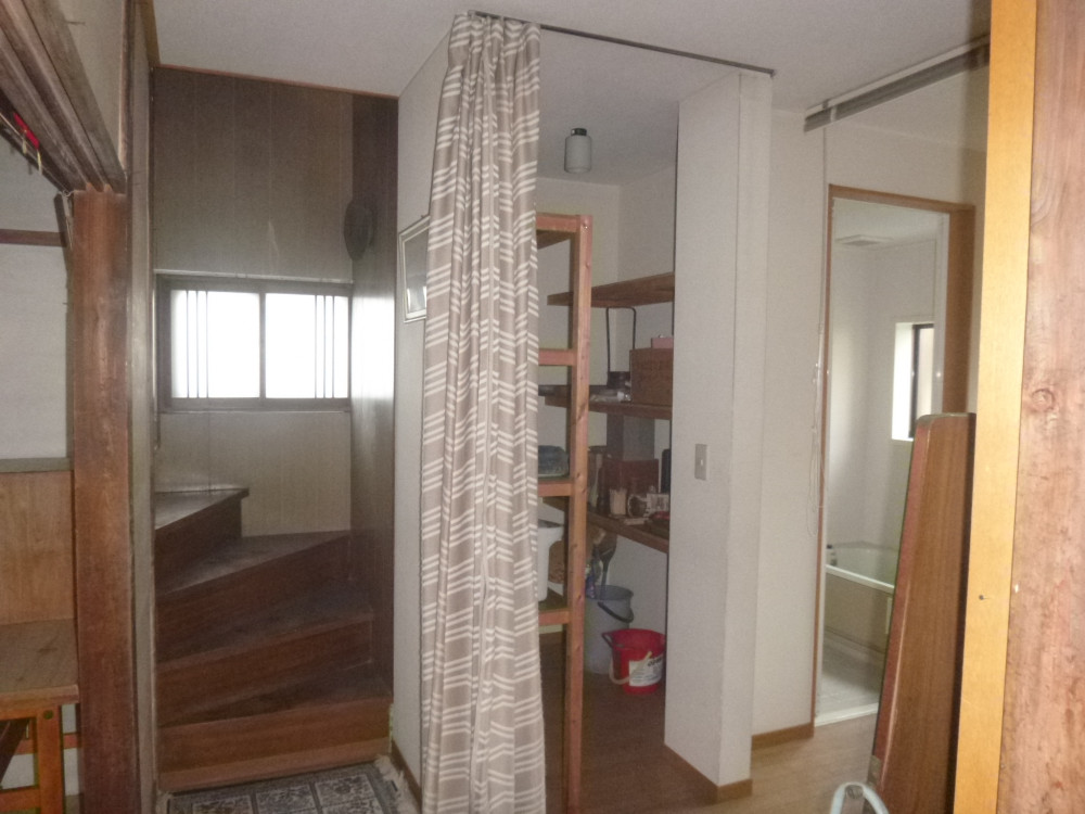 昭和をつなぐ土壁再生の小さな家