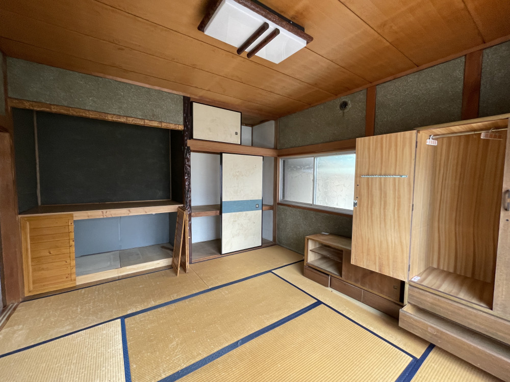 家族の記憶と未来を繋ぐ、家の再生物語