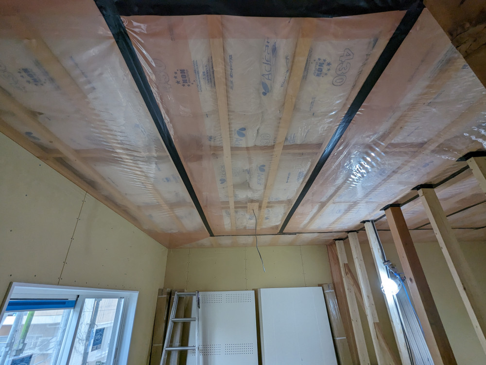 思い出の詰まった場所で、新しい家族との物語を紡ぐ家