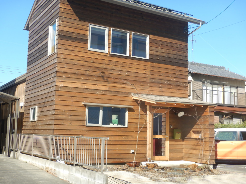 昭和をつなぐ土壁再生の小さな家