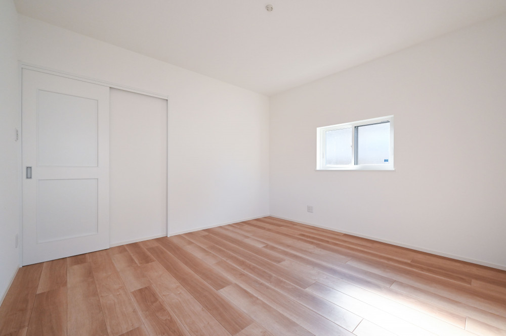 家族の記憶と未来を繋ぐ、家の再生物語