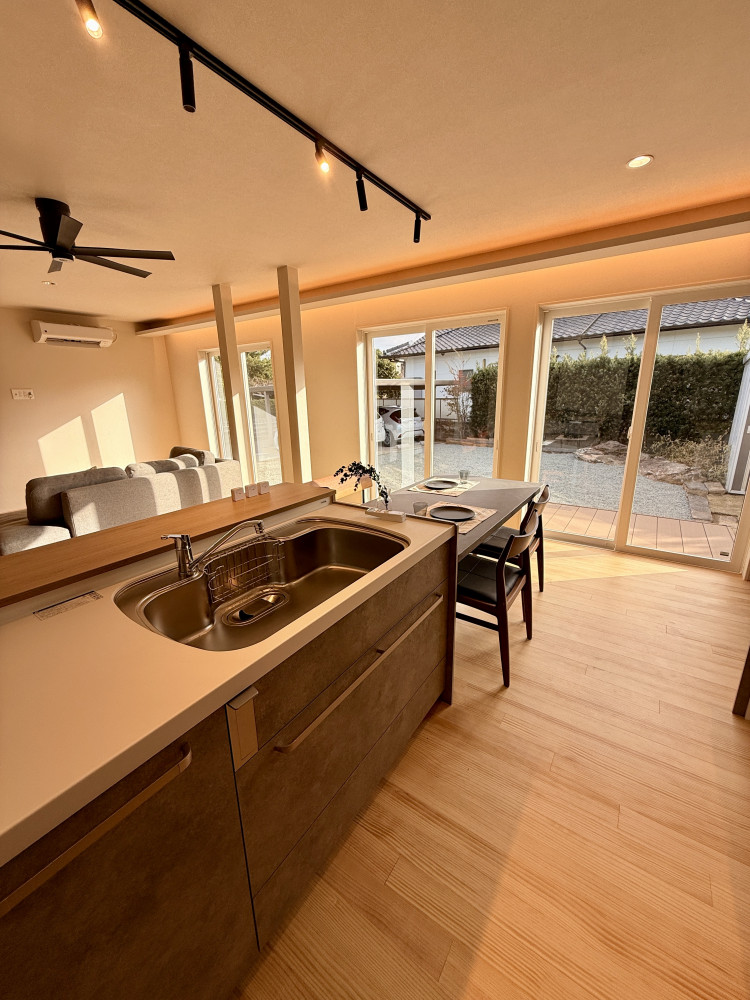 空き家を未来基準へ― 晴れやかに暮らす平屋