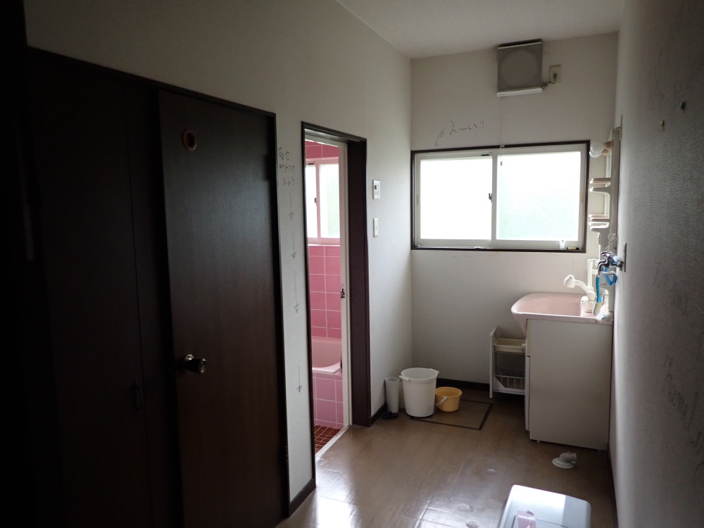 秋田・横森　らせん階段の家