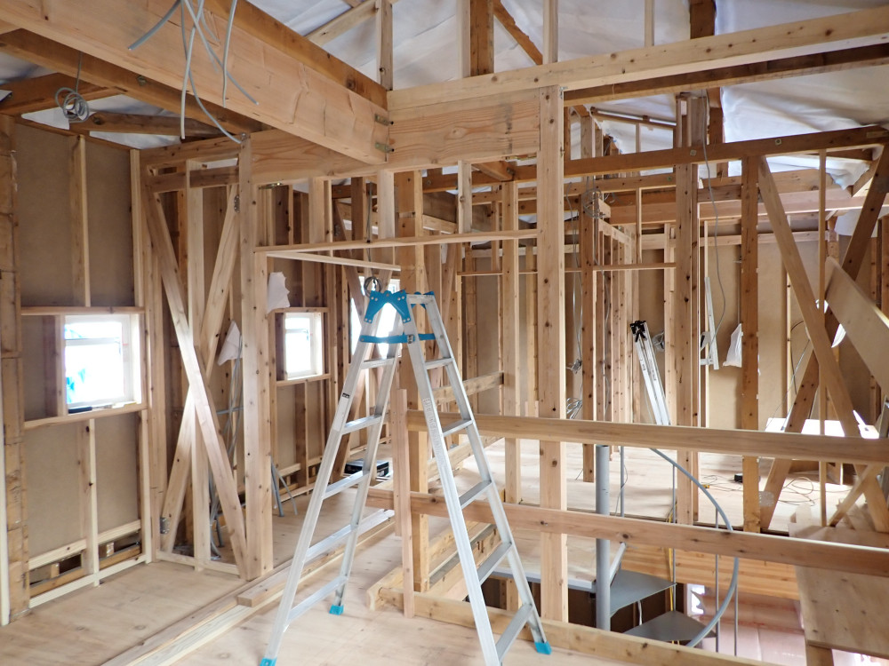 秋田・横森　らせん階段の家