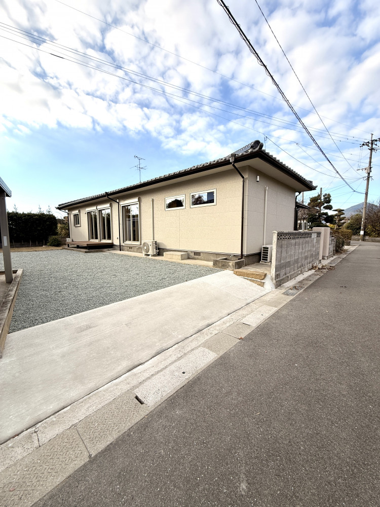 空き家を未来基準へ― 晴れやかに暮らす平屋