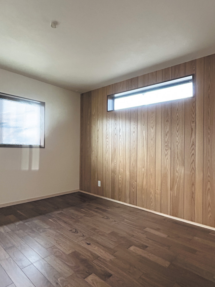 ノスタルジックな風合いを残した性能向上リノベーション