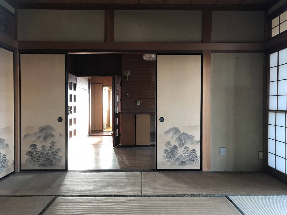 自然素材と広がり間取りのリノベーション