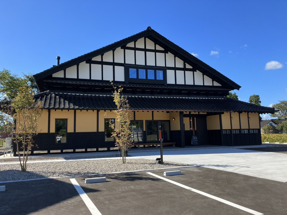 伝統文化を継承する築148年古民家リノベーション「東保の家」