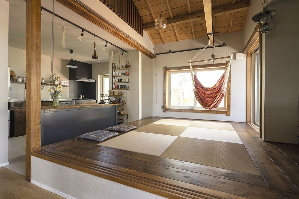 木々に囲まれて暮らす