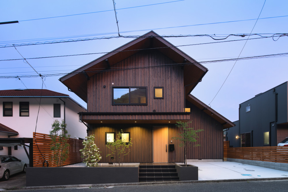 買取再販＋長期優良住宅化リノベーション「葉山の家」