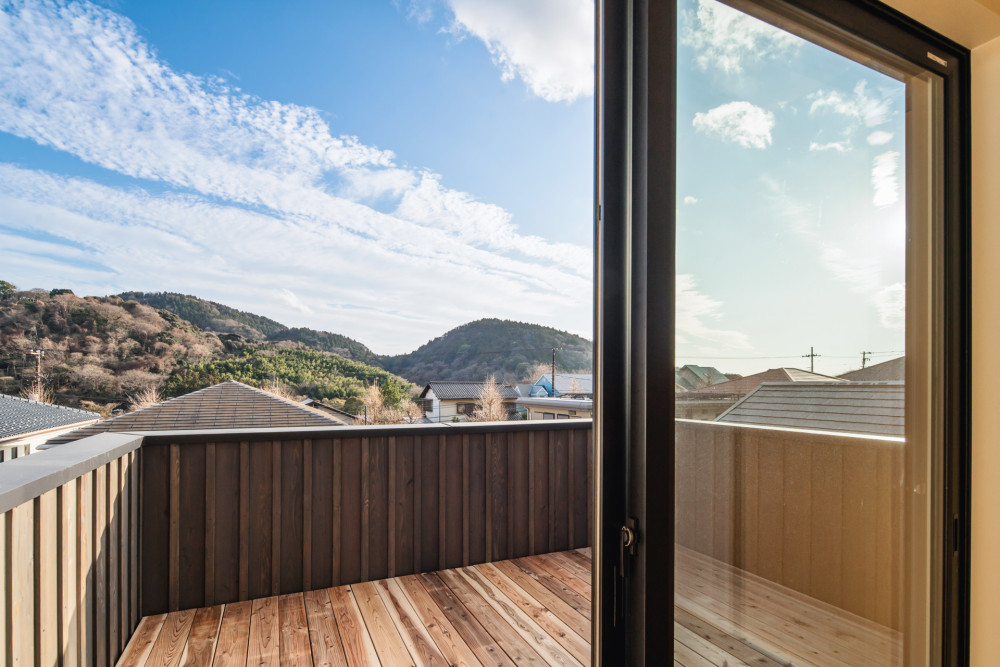 買取再販＋長期優良住宅化リノベーション「葉山の家」