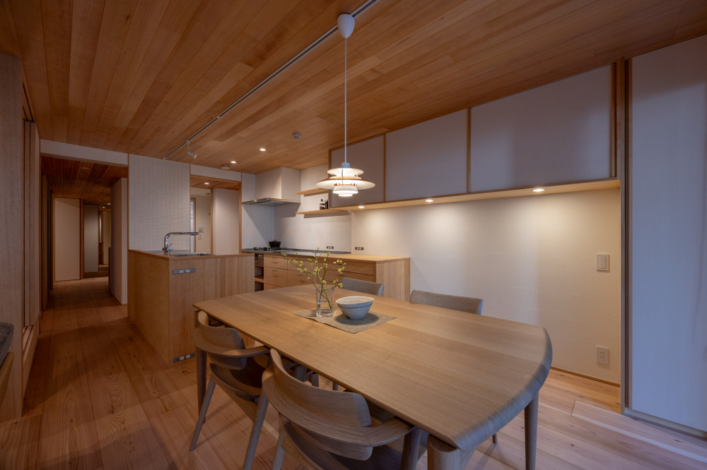 マンション地下1階の過酷な住環境を整えた性能向上リノベ