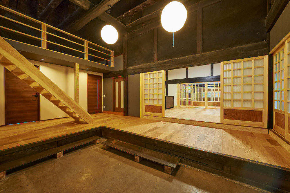 谷地ひな市通り　雛の館の決断