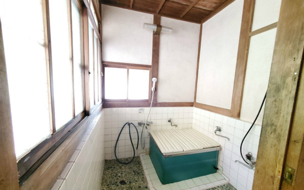 【面影を残して住みやすく】懐かしいのに、新しい。心地よく住み継ぐ家　耐震・減築・断熱リノベ