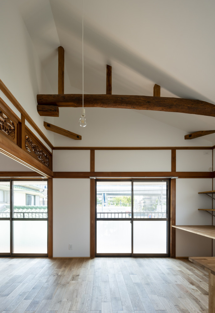 神戸の改修-制作と生活が並列する家-