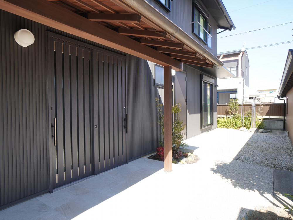 完全分離の二世帯リノベ