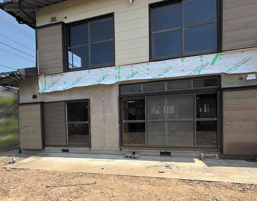 ノスタルジックな風合いを残した性能向上リノベーション