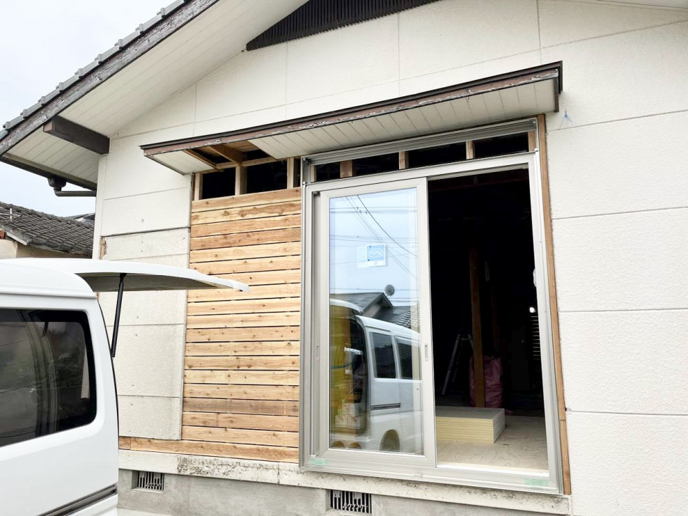 点から線へ、繋がる空間演出。