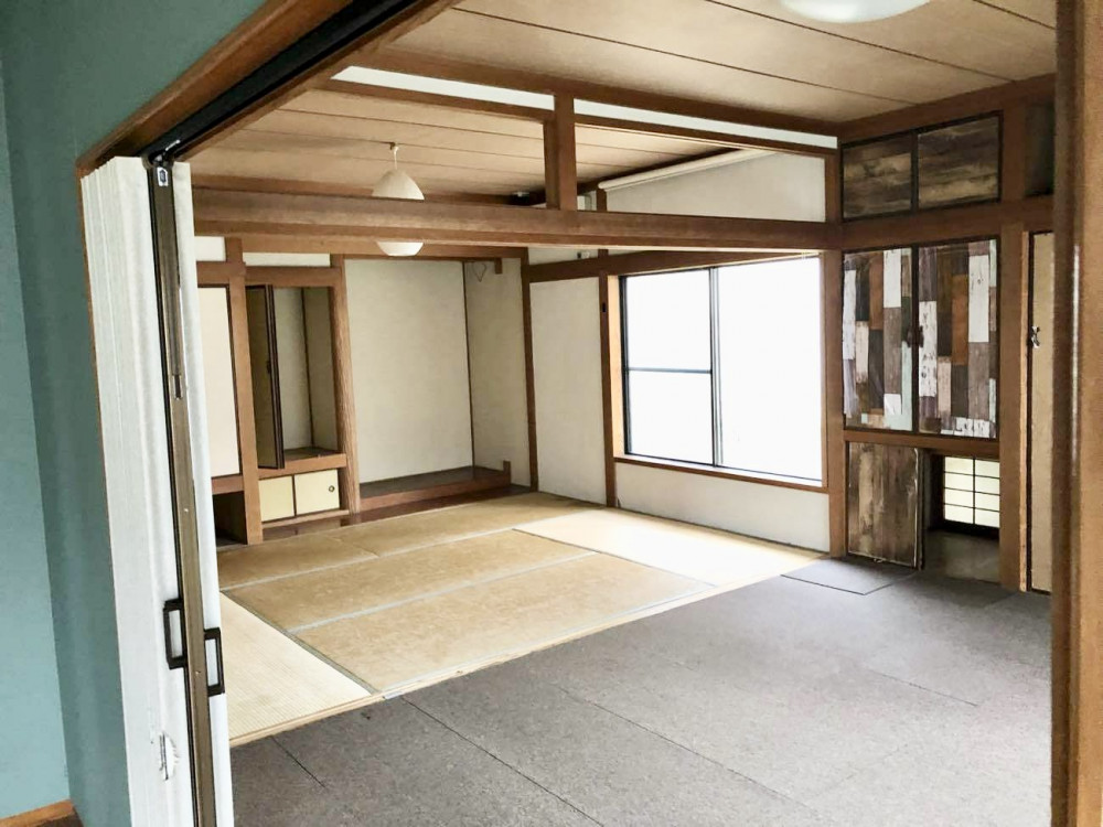 点から線へ、繋がる空間演出。