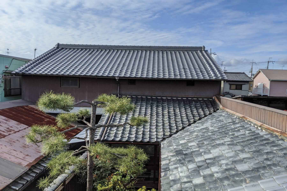 きたまちの家｜大きな吹き抜けのある納屋を快適な住まいに。