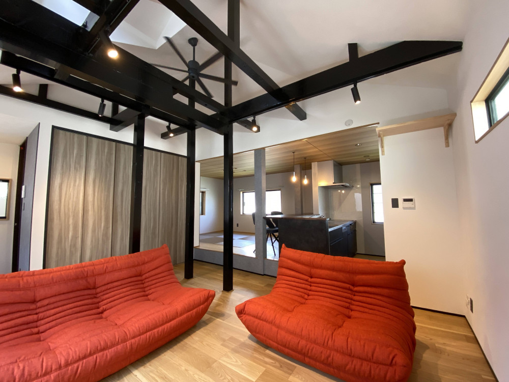 家族時間を大切にする家　性能向上フルリノベーション