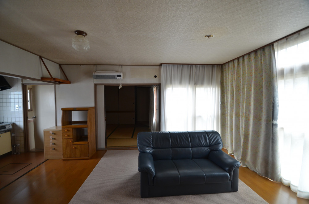 ２世帯で暮らせるように実家をリノベーション