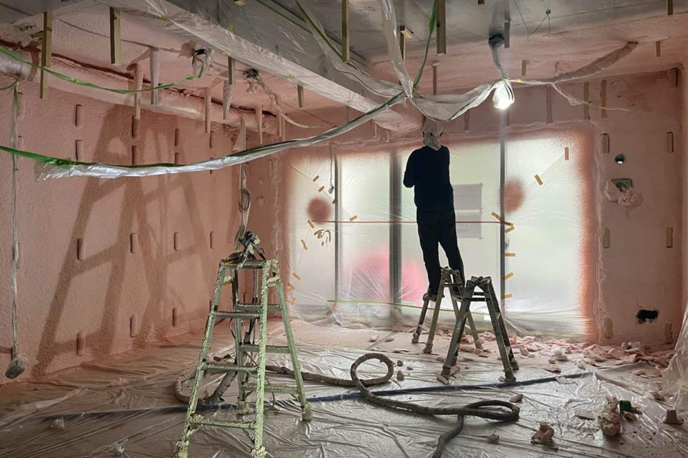 マンション地下1階の過酷な住環境を整えた性能向上リノベ