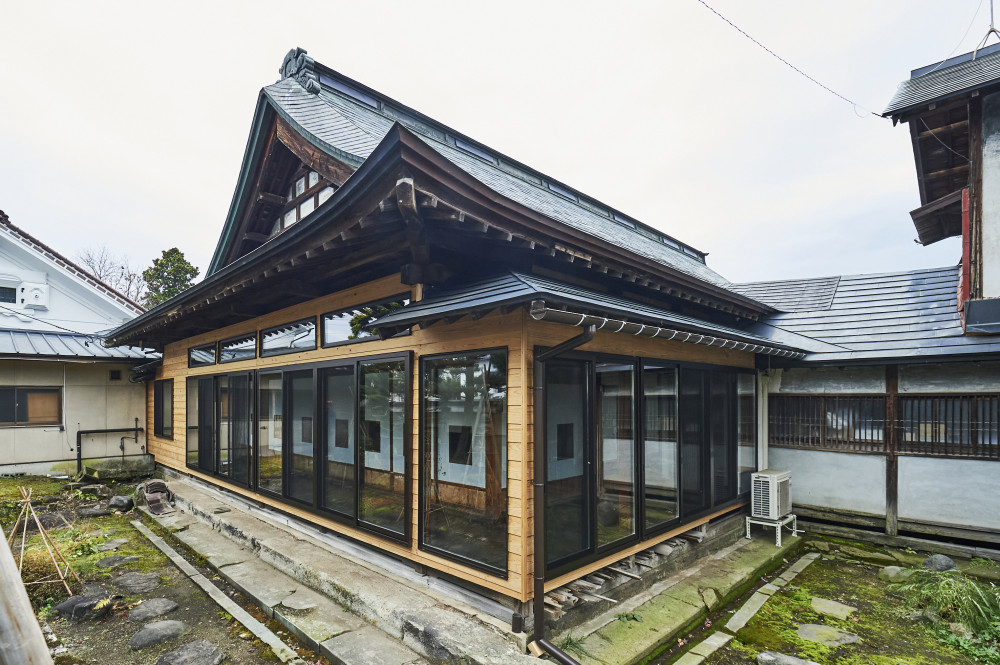 谷地ひな市通り　雛の館の決断