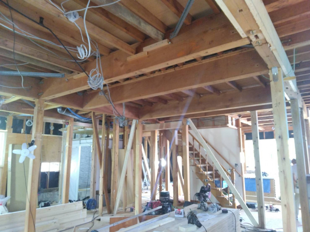 家族の笑顔があふれる、わが家のリモデル物語〜思い出の詰まった実家を、未来へつなぐ〜