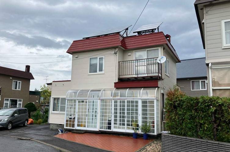 「自然美を活かした耐震・断熱リノベーション」 — 快適な回遊動線で家事ラクを実現したモダン空間