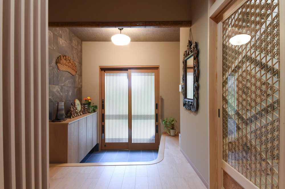 東淀川区の家～築50年、思い出を受け継ぎ新たな世代へ、性能向上リノベーション～