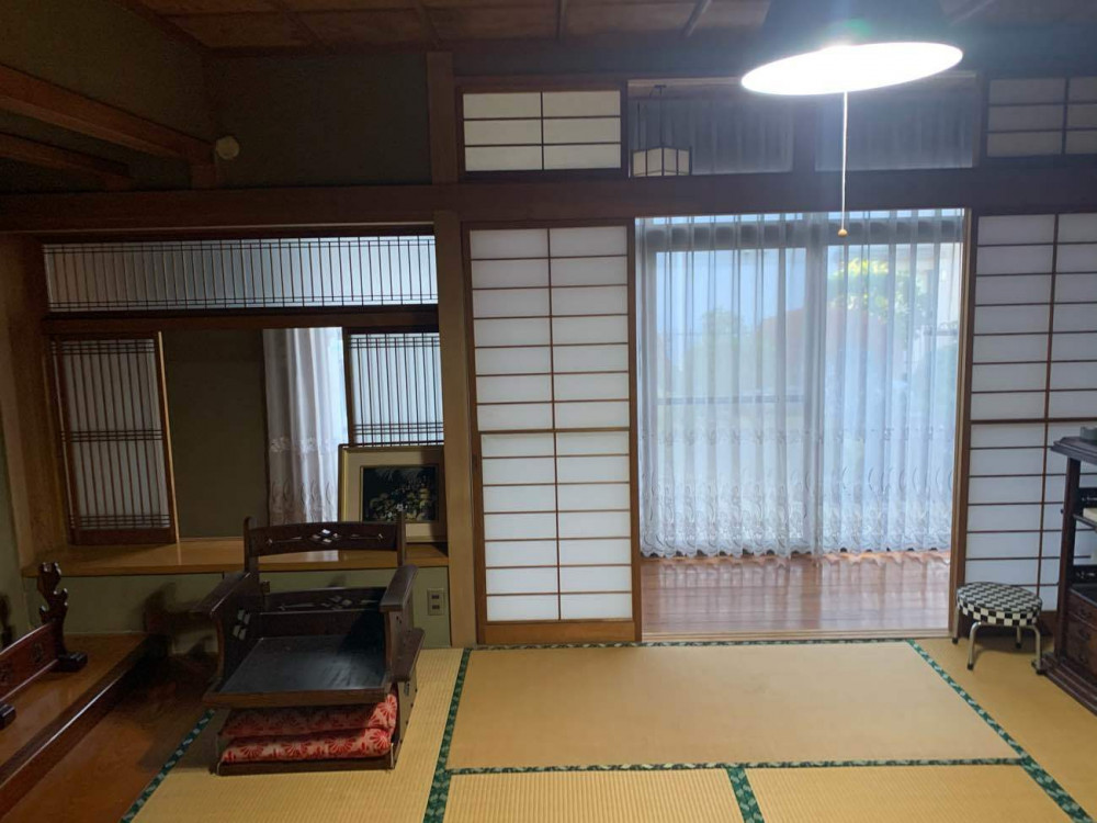 癒しの空間とガレージのある男前なリノベーション
