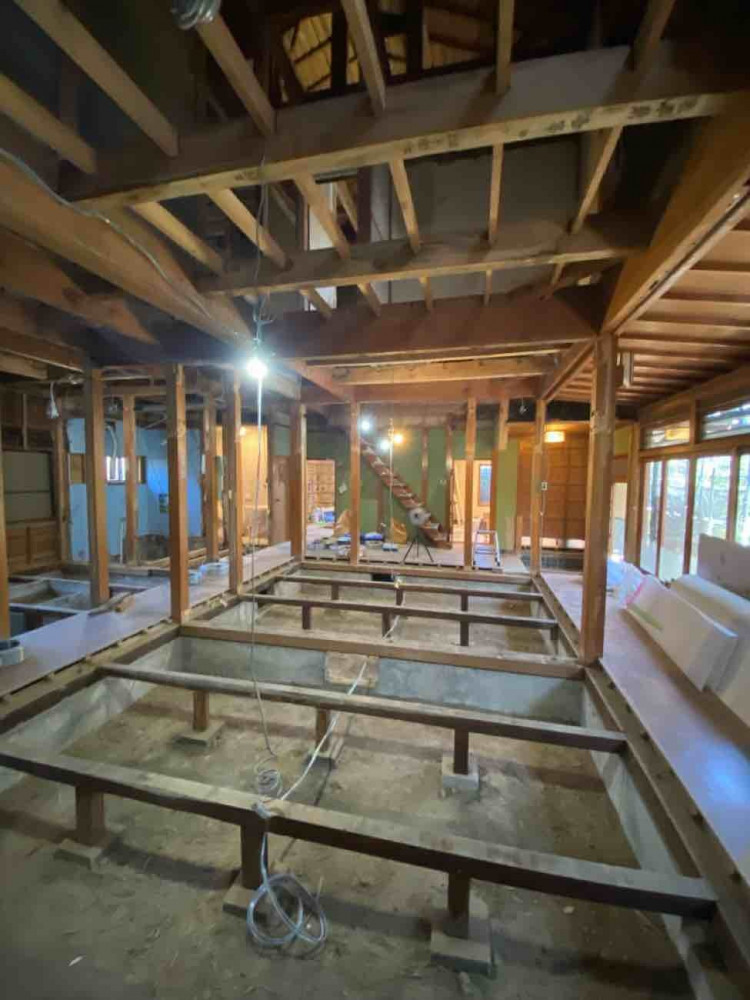 東淀川区の家～築50年、思い出を受け継ぎ新たな世代へ、性能向上リノベーション～