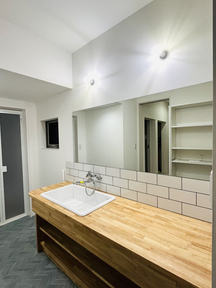 棚田に建つ古民家