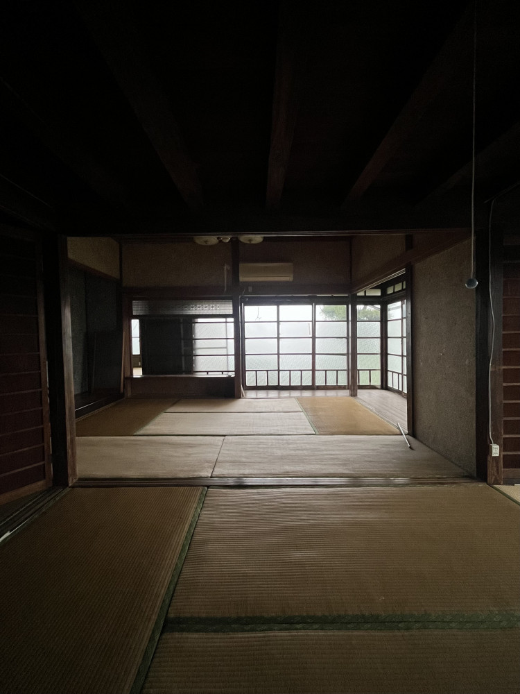 棚田に建つ古民家