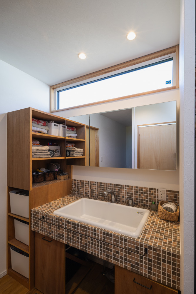 〜より永く快適に〜　親しみある住まいの断熱リノベーション 〜もっと永く、より快適に〜　断熱リノベで棲み継ぐ暮らし