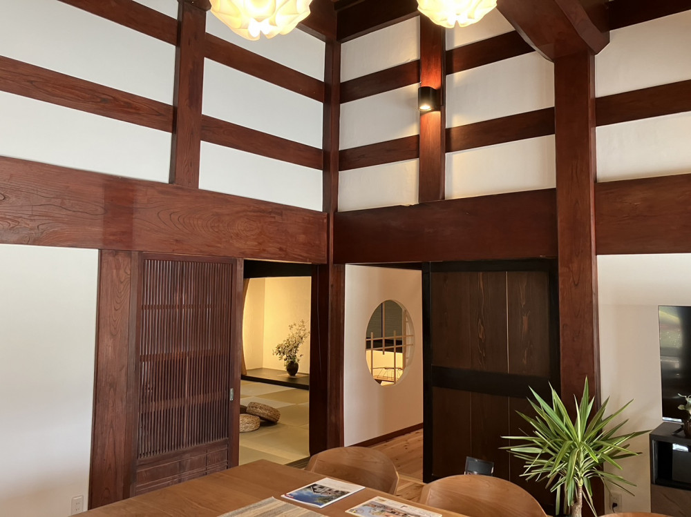 伝統文化を継承する築148年古民家リノベーション「東保の家」