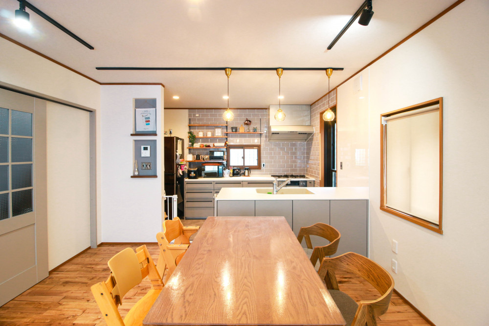 実家を受け継ぎ、ゾーン断熱で生まれ変わった暮らし