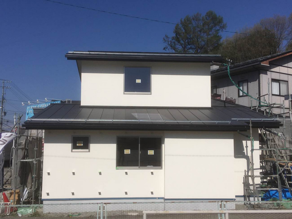 上岡本町の家　~自然素材で暮らす~