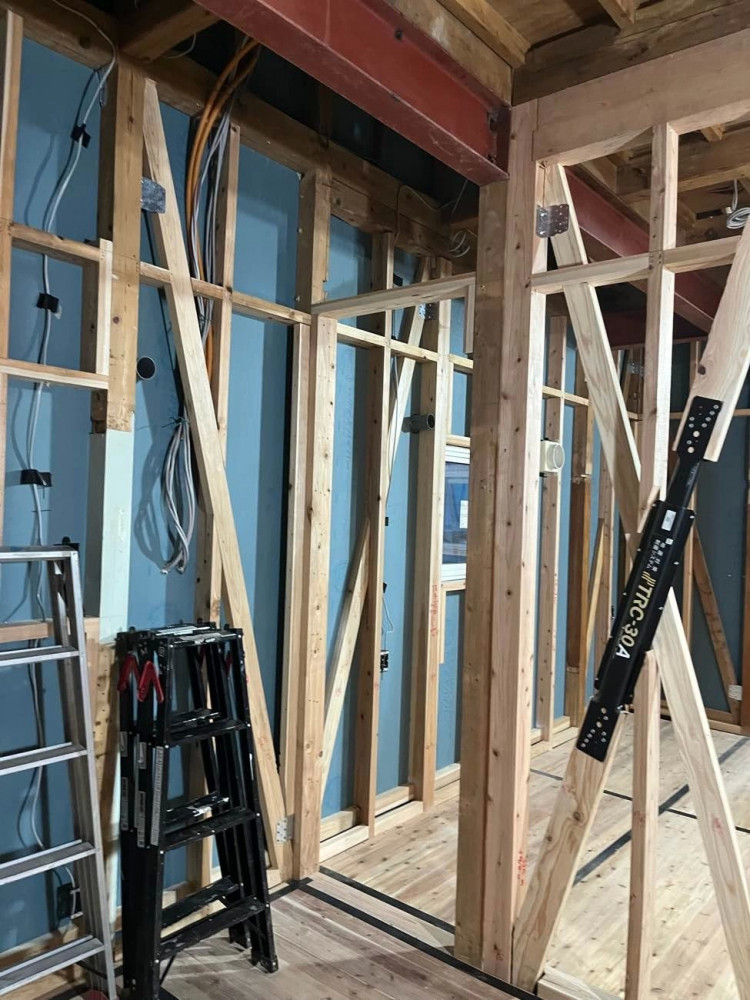 ほおづえをつく家