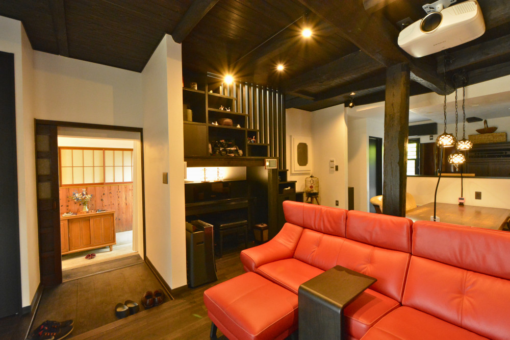 蔵の家「スケルトンインスケルトン」