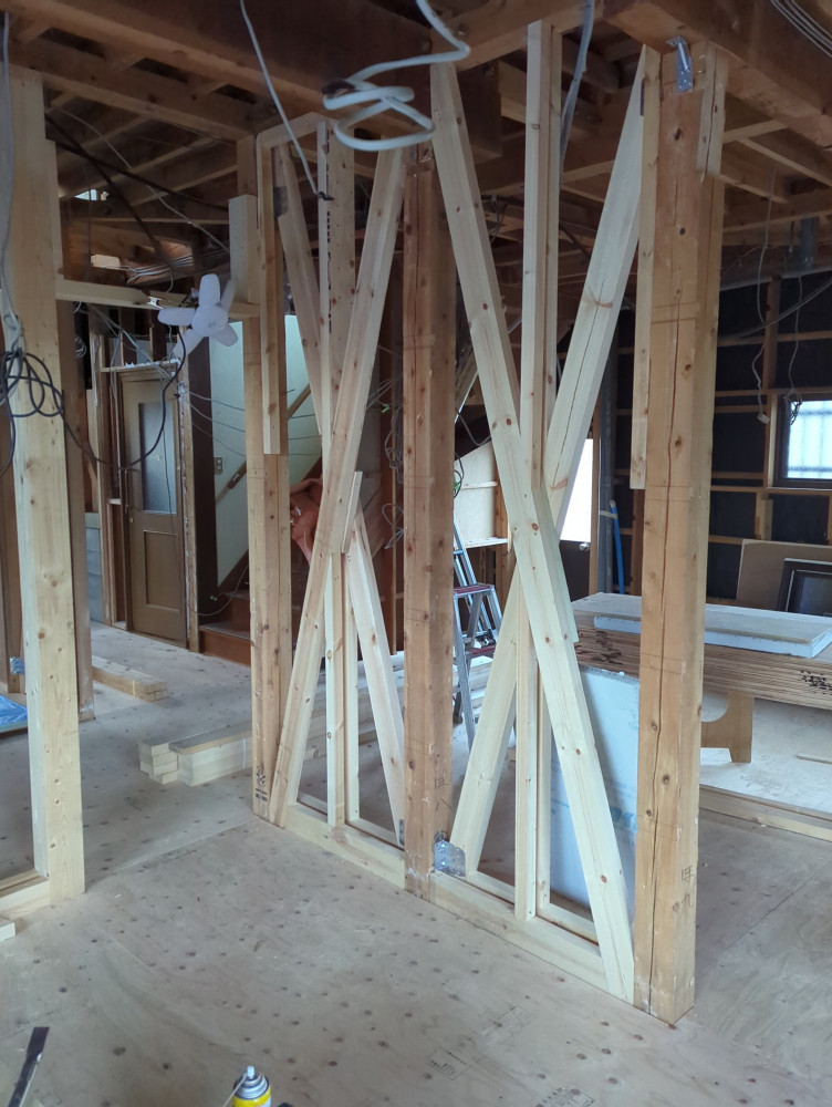 家族の新しい拠点と共に始まるリモデル〜宮城での新生活を支える、自然素材と職人技が光る住まい〜