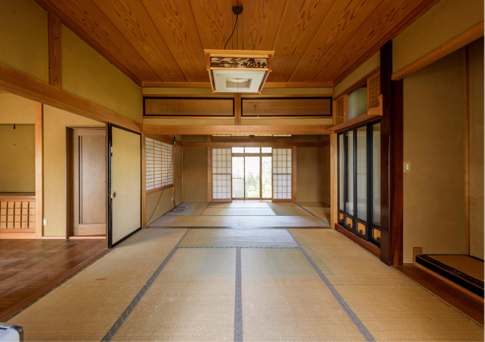 建材流通店が地域工務店４３社とともに挑む！　性能向上リノベの道　 築３９年の家をリノベーションモデルハウスに