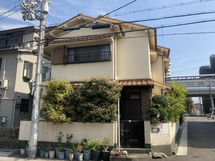 神戸の改修-制作と生活が並列する家-