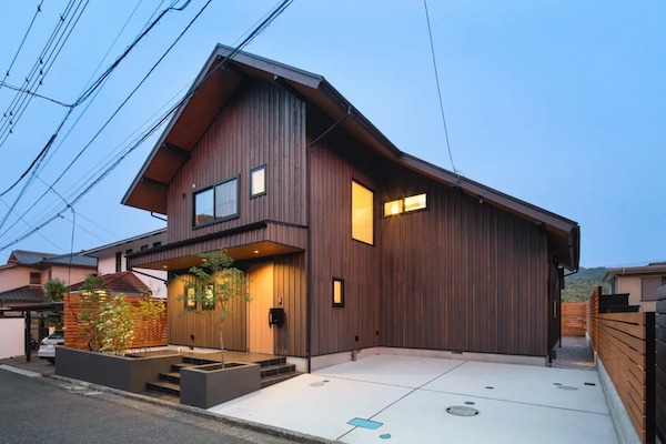 買取再販＋長期優良住宅化リノベーション「葉山の家」
